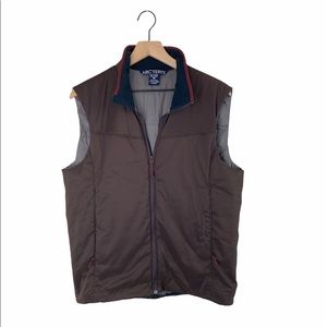ARC’TERYX Men’s Medium Brown Thinly Insulated Vest